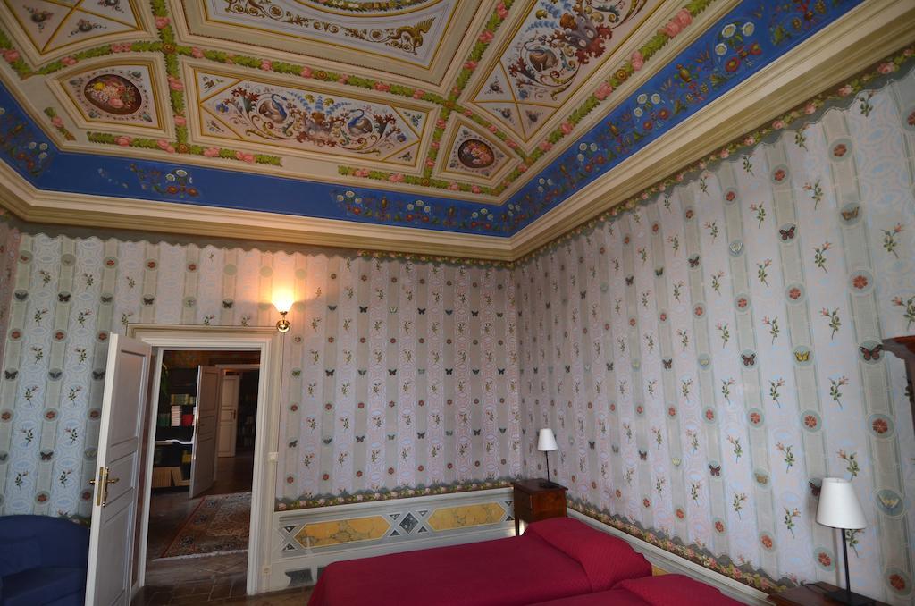 帕拉爵尼跨文化中心别墅酒店 渥尔特拉 客房 照片